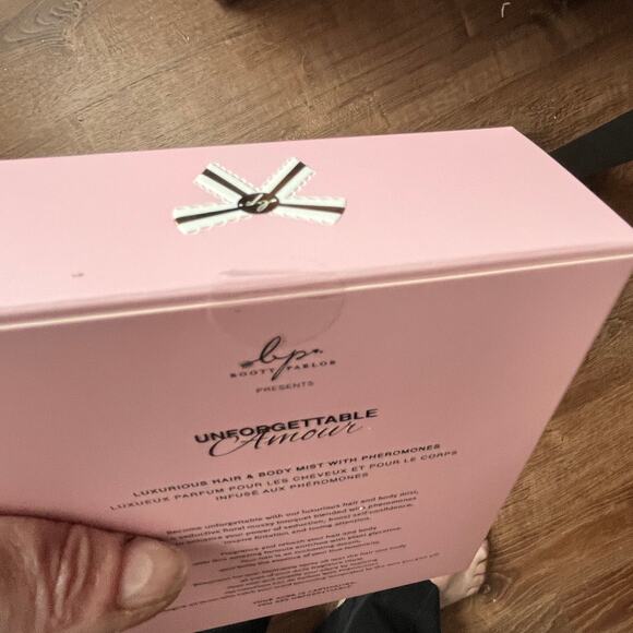 NIB Booty Parlor Unforgettable Hair & Body Mist W/Pheromone’s Unopened - Picture 2 of 5